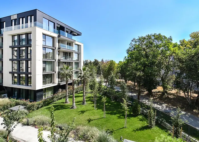 Free Parking Flats With Wifi And Pool *