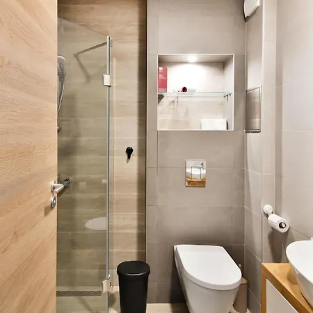 Free Parking Flats With Wifi And Pool Apartamento