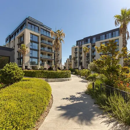 Free Parking Flats With Wifi And Pool Lejlighed Varna