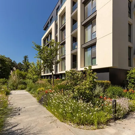 Free Parking Flats With Wifi And Pool Lejlighed Varna